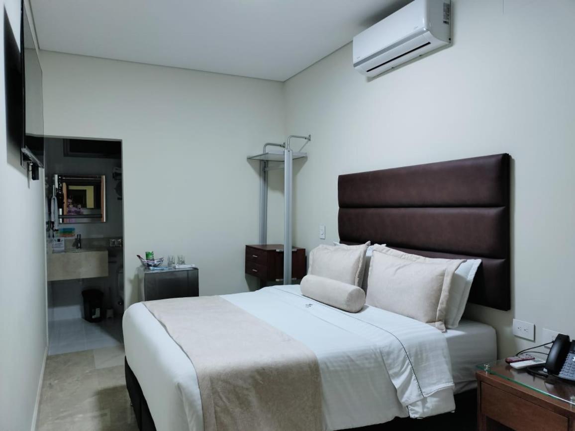 Hotel Dorado La 70 ميديلين المظهر الخارجي الصورة